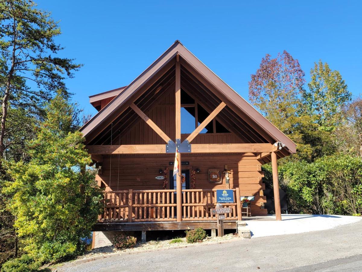 הוילה פיג'ן פורג' Peaceful Setting Cabin מראה חיצוני תמונה