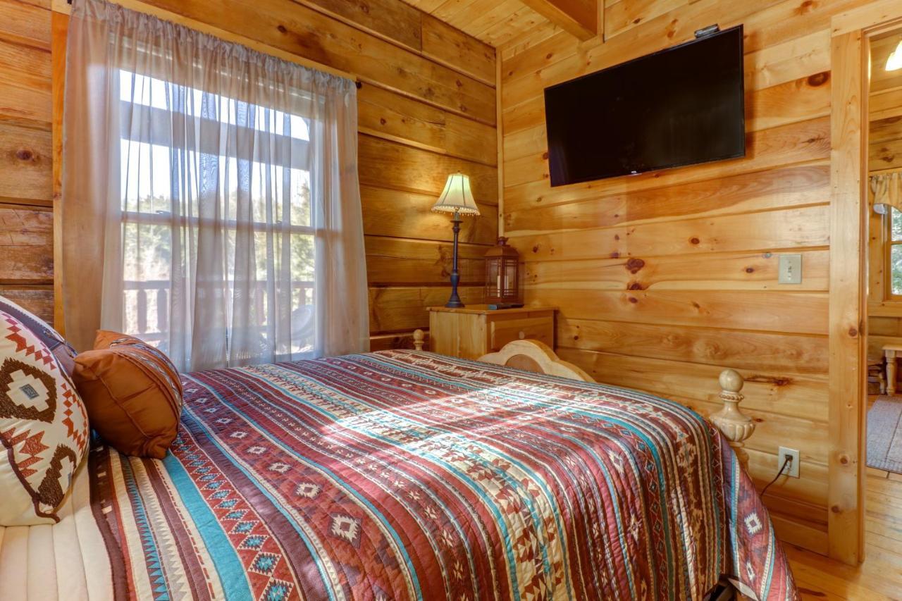הוילה פיג'ן פורג' Peaceful Setting Cabin מראה חיצוני תמונה