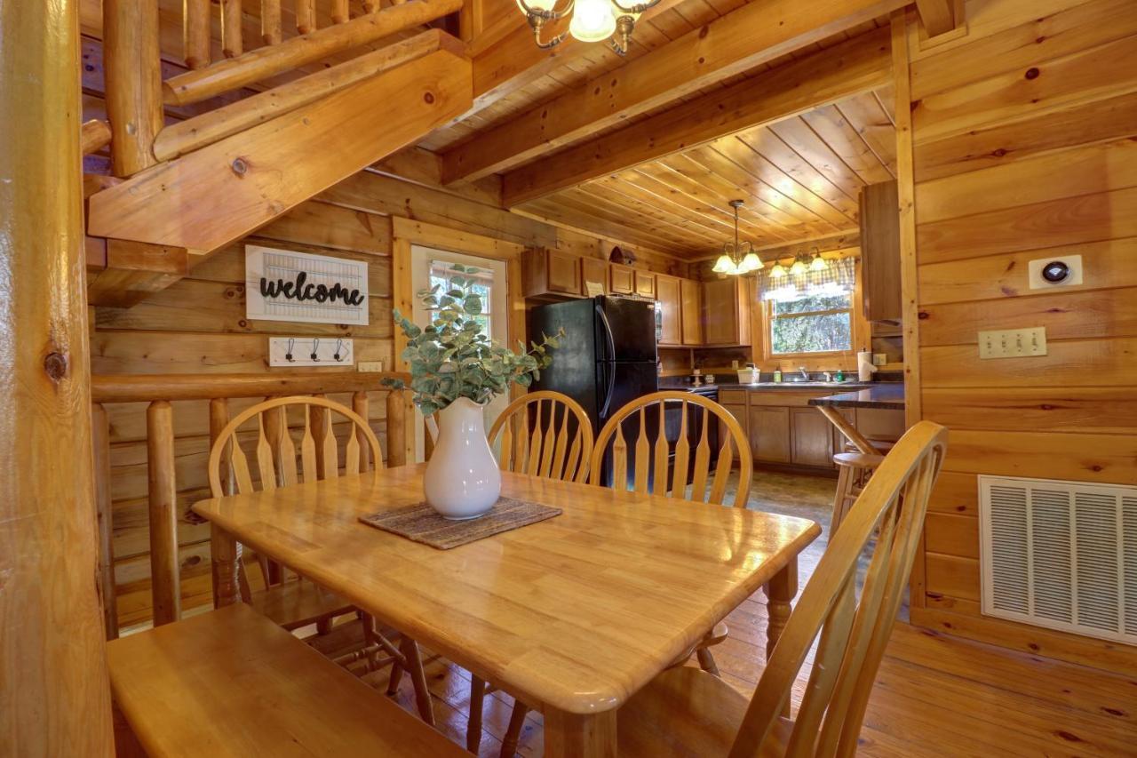 הוילה פיג'ן פורג' Peaceful Setting Cabin מראה חיצוני תמונה
