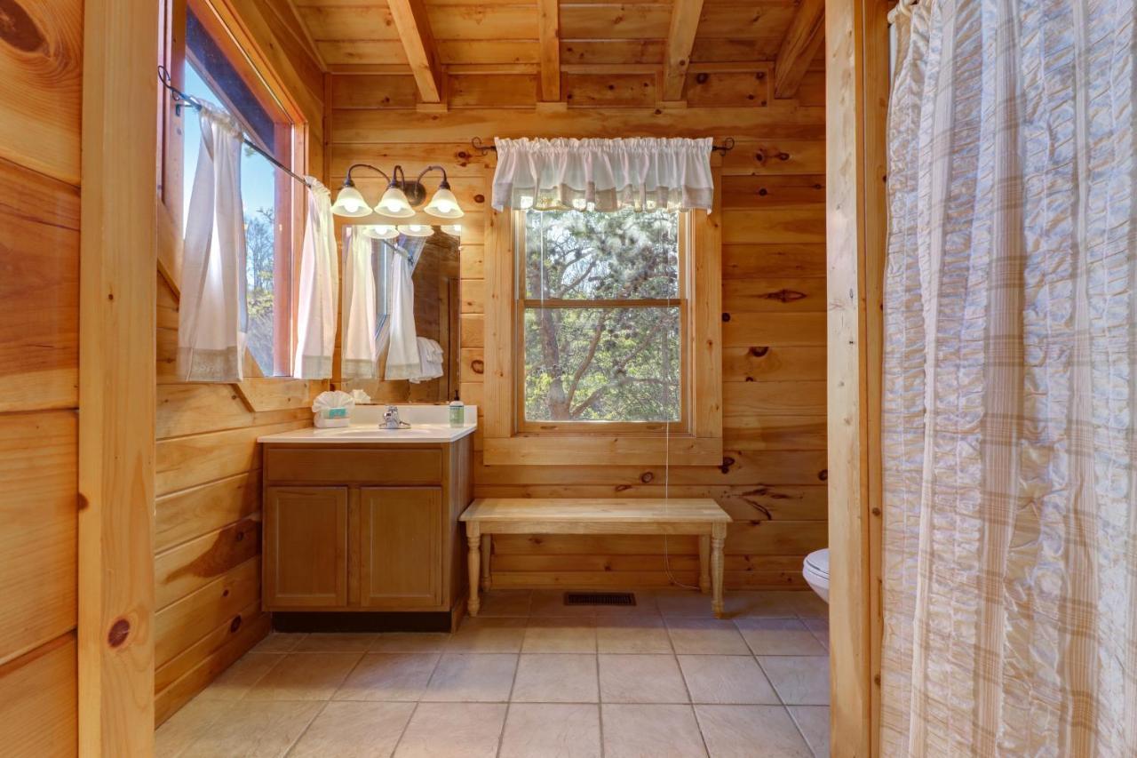 הוילה פיג'ן פורג' Peaceful Setting Cabin מראה חיצוני תמונה